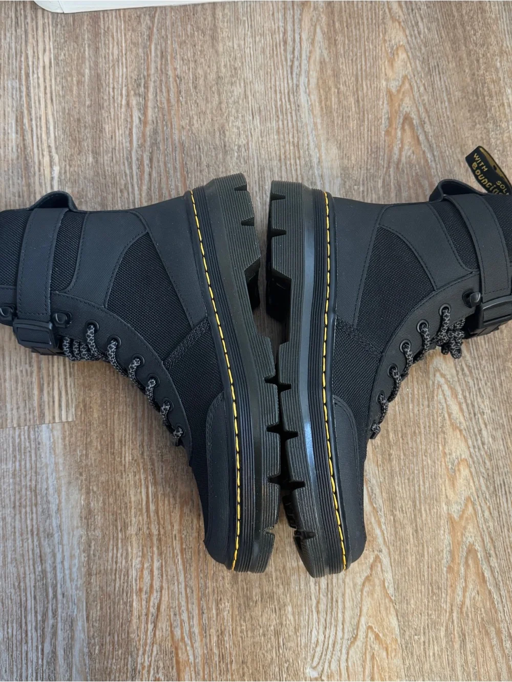 Dr. Martens Combs Tech Boot Black UK6 US7 EU39 NWOB Tactical Streetwear Goth